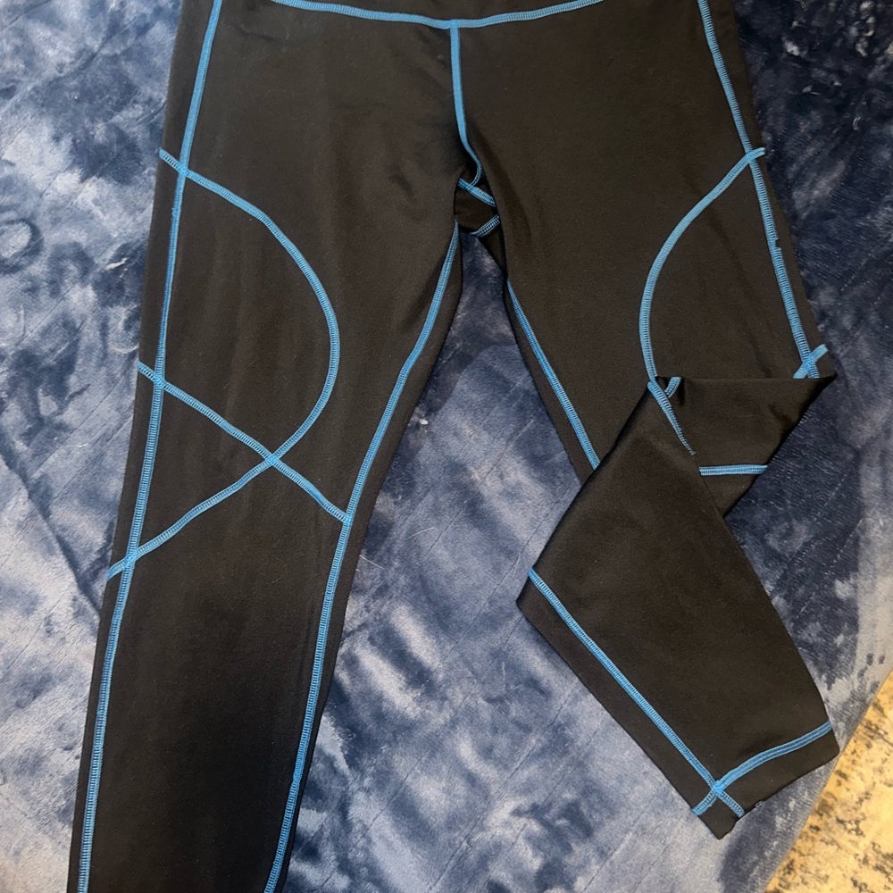 Reebok Speedwick XL Black Leggings with Blue Trim